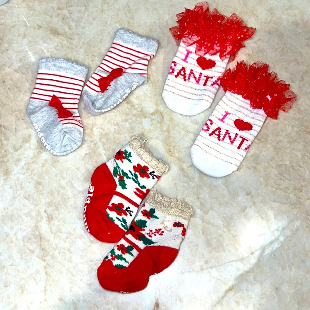 MUD PIE- Set of 3 - Christmas/Santa/Winter/Candy cane themed socks - baby girl